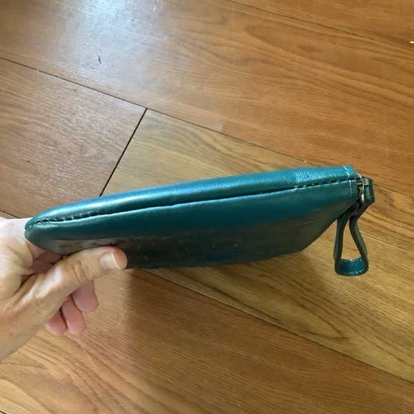 Patricia Nash Blue Coral Floral Tooled Leather Wristlet - Picture 6 of 15